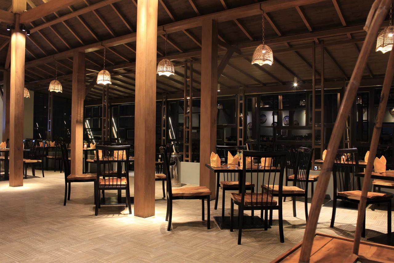 The Wujil Resort & Conventions Semarang Exterior photo